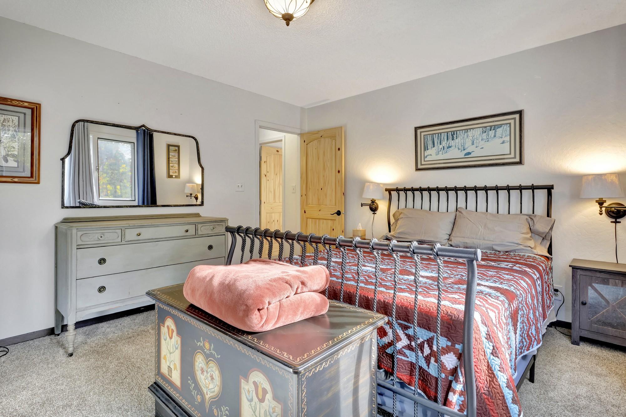 Alaskan Ranch House thumbnail 10