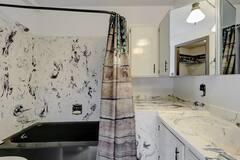 Alaskan Ranch House thumbnail 14