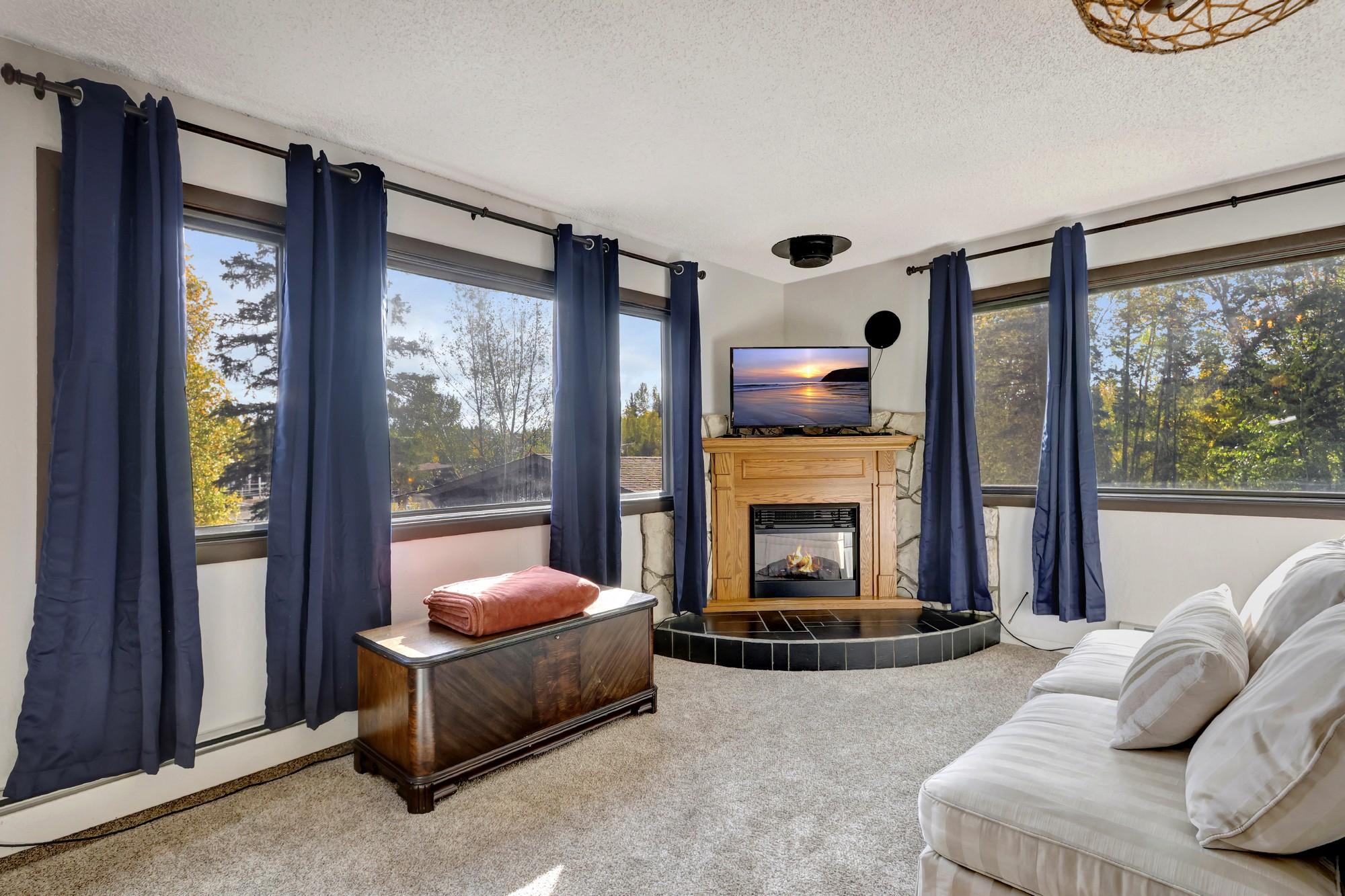 Alaskan Ranch House thumbnail 12